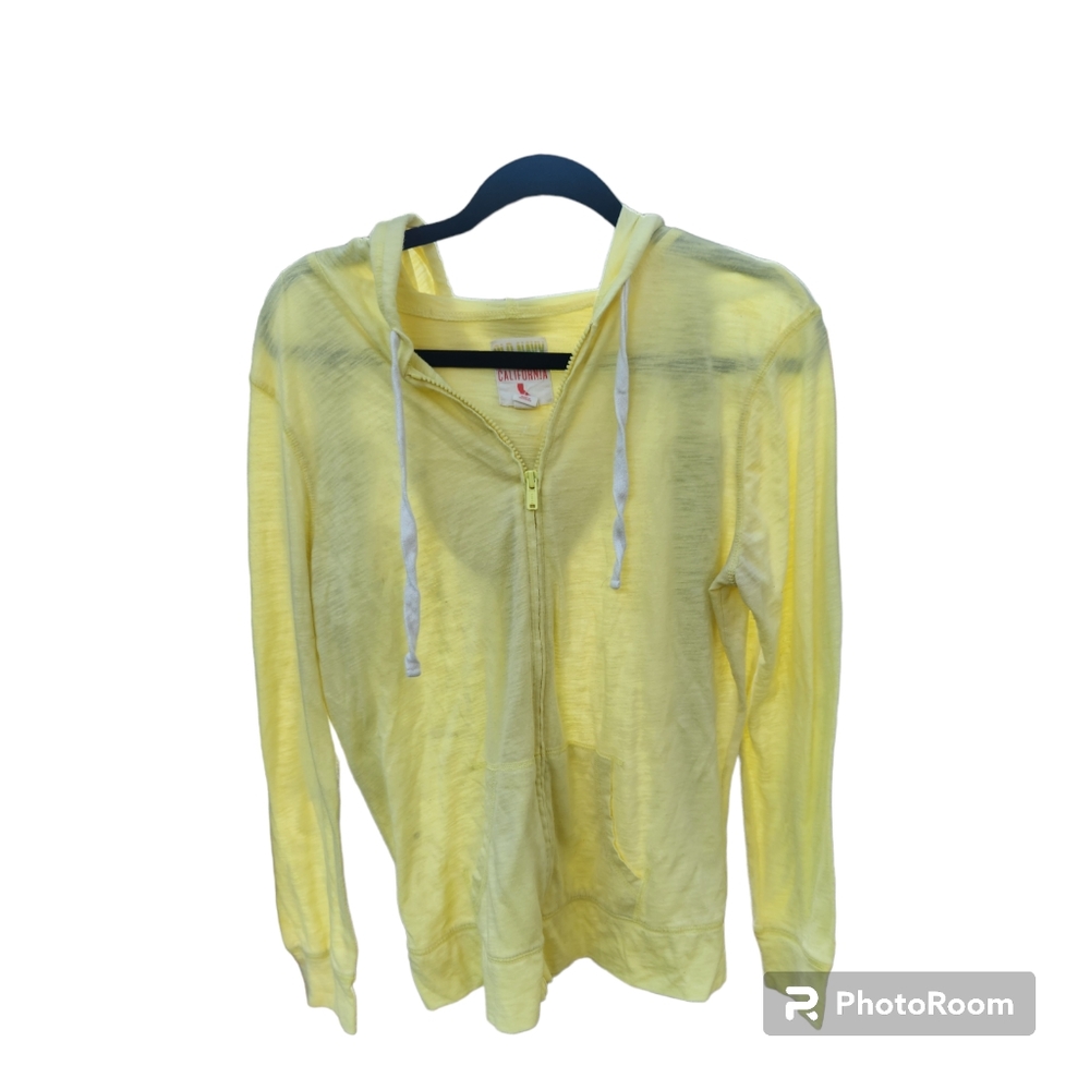 Old Navy Women's Light Yellow Long Sleeve Zip Up Lightweight Hoodie. Size Medium